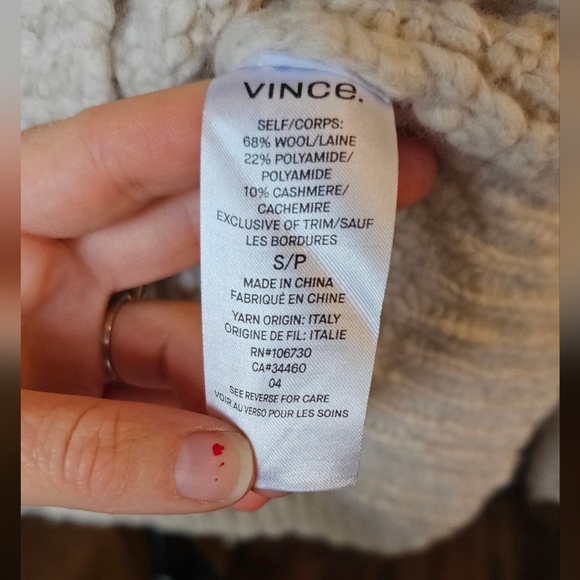 VINCE.‎ Textured Loop-Stitch Wool-Blend Sweater - Picture 6 of 7